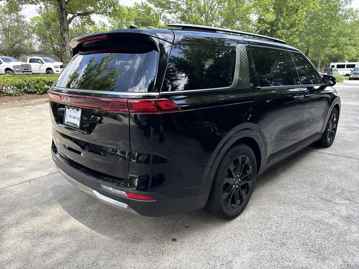 2024 Kia Carnival SX Prestige thumbnail 7