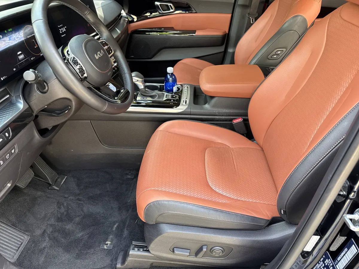 2024 Kia Carnival SX Prestige thumbnail 9