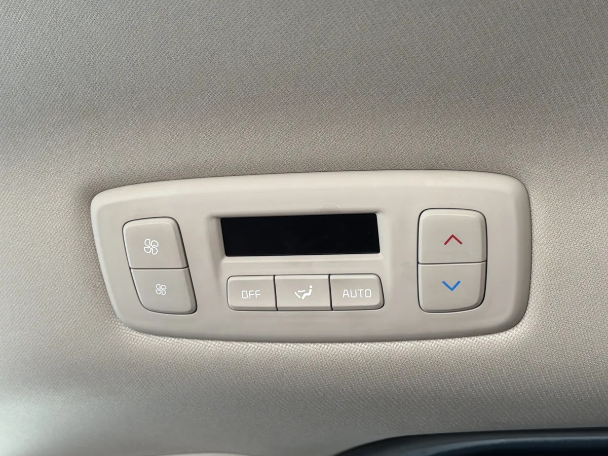 2024 Kia Carnival SX Prestige thumbnail 22