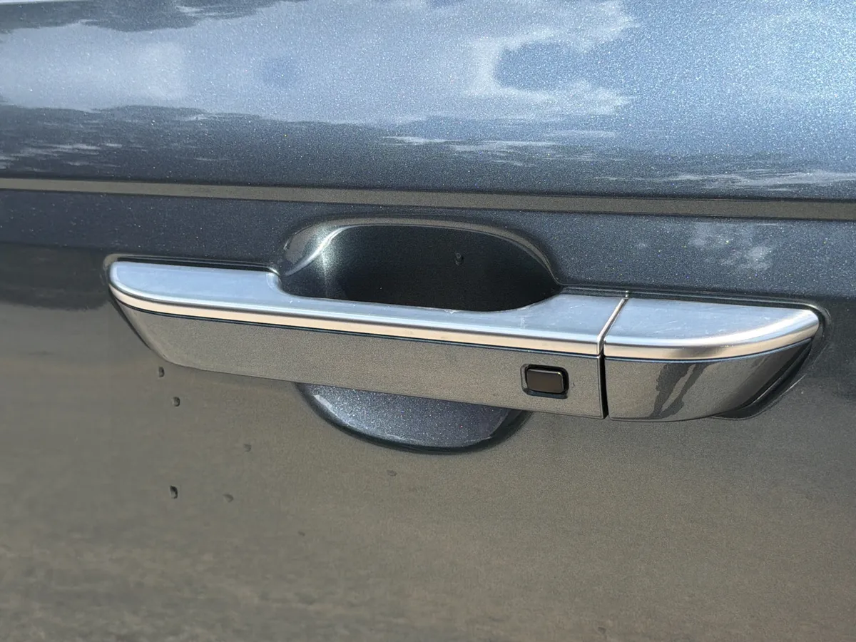 2024 Kia Carnival SX Prestige thumbnail 37
