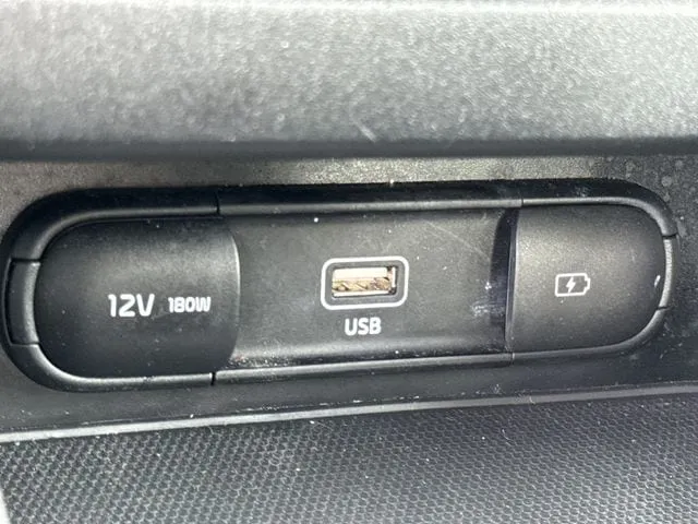 2024 Kia Forte LXS thumbnail 25
