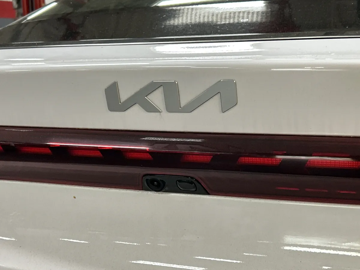 2024 Kia K5 EX thumbnail 5
