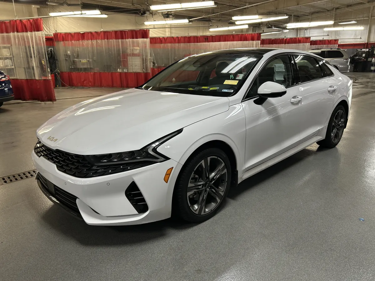 2024 Kia K5 EX thumbnail 6