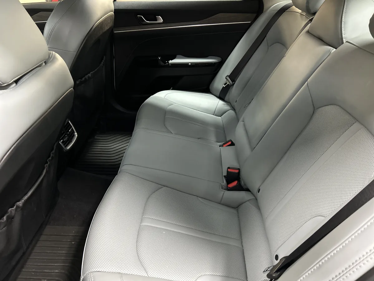 2024 Kia K5 EX thumbnail 9
