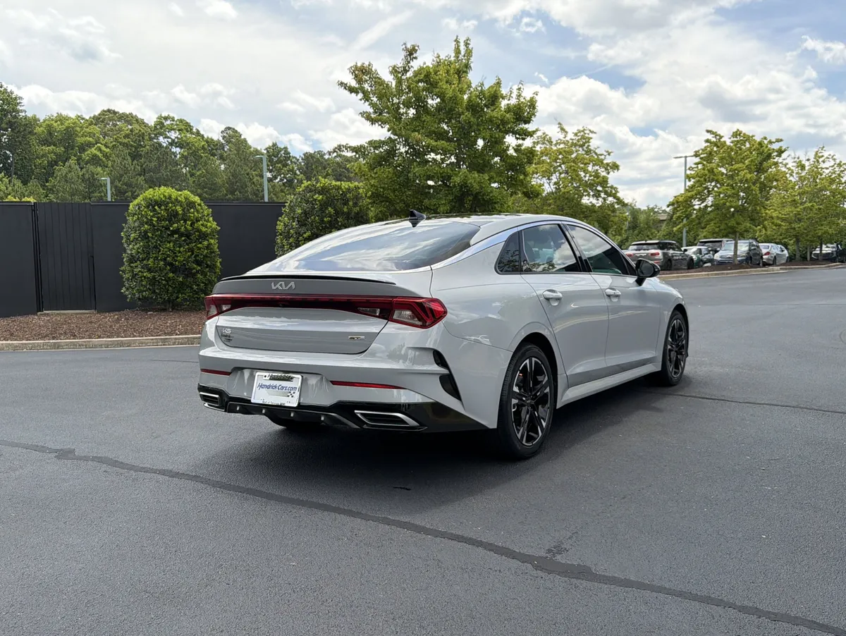 2024 Kia K5 GT-Line thumbnail 2