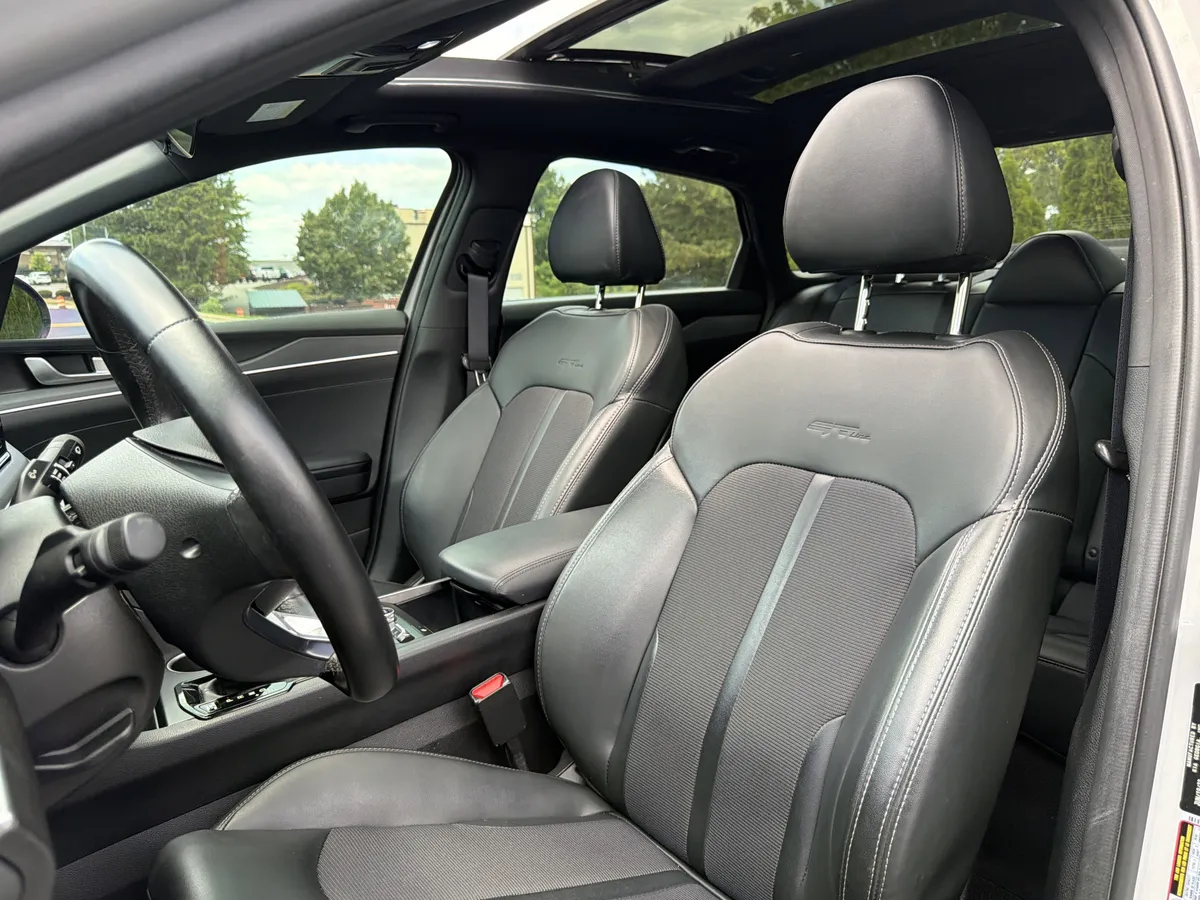 2024 Kia K5 GT-Line thumbnail 6