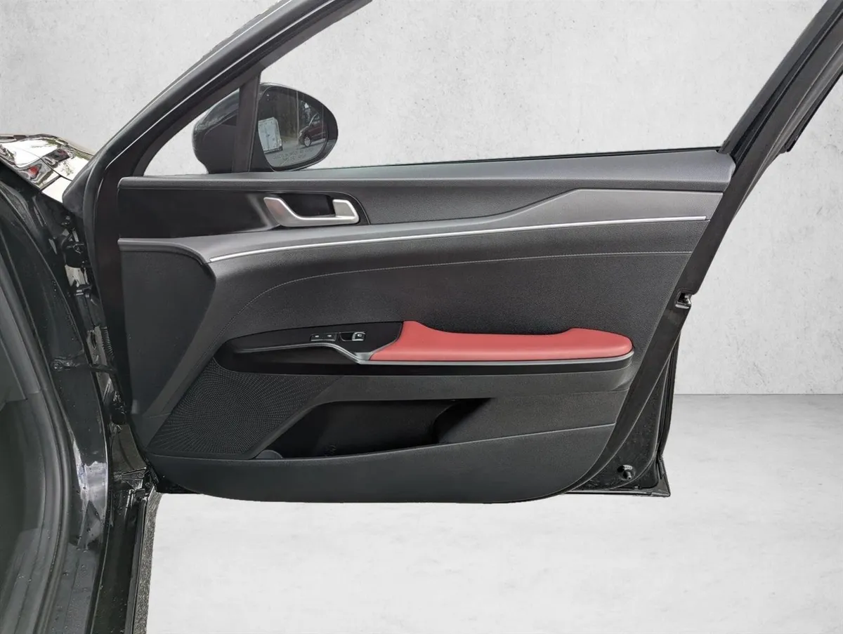 2024 Kia K5 GT-Line thumbnail 26