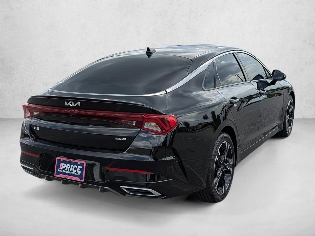 2024 Kia K5 GT-Line thumbnail 5