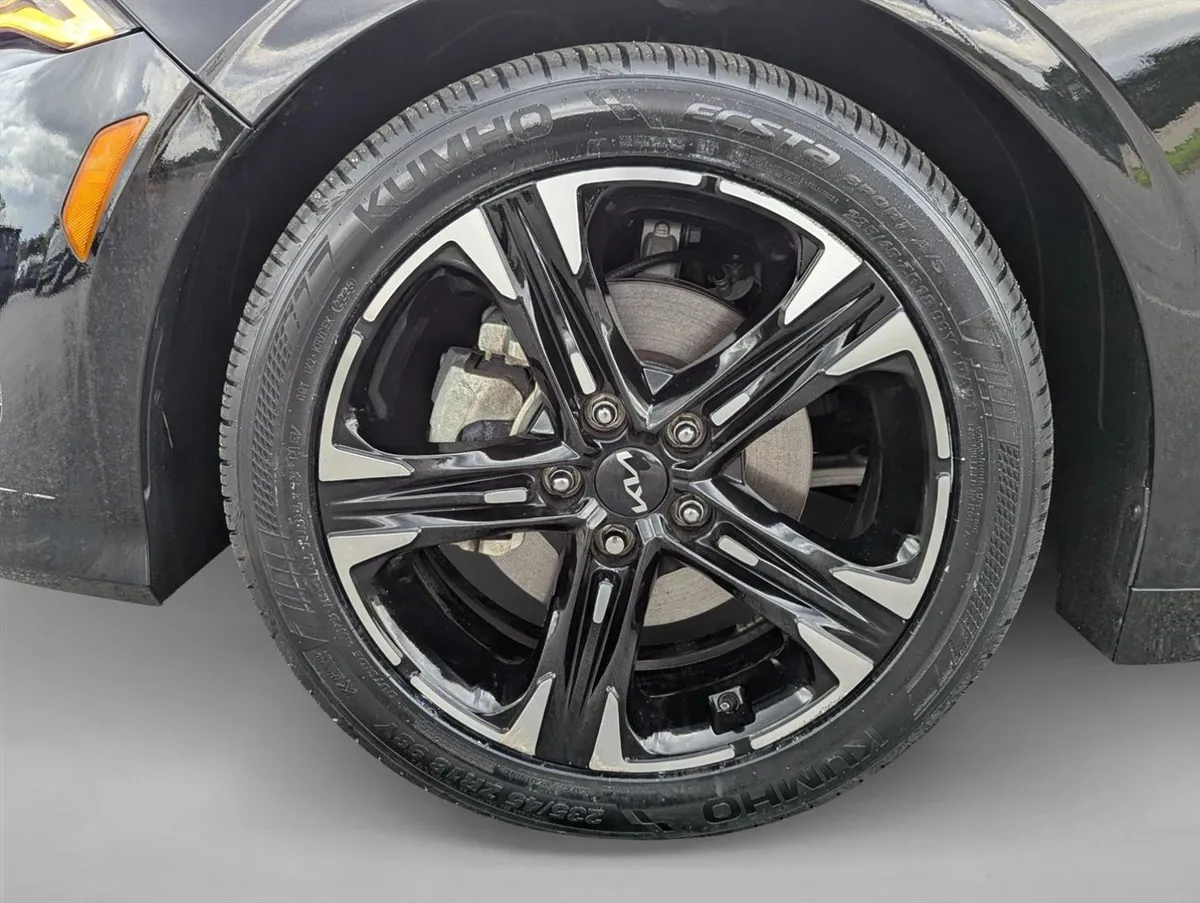 2024 Kia K5 GT-Line thumbnail 9