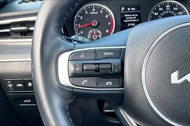 2024 Kia K5 GT-Line thumbnail 10