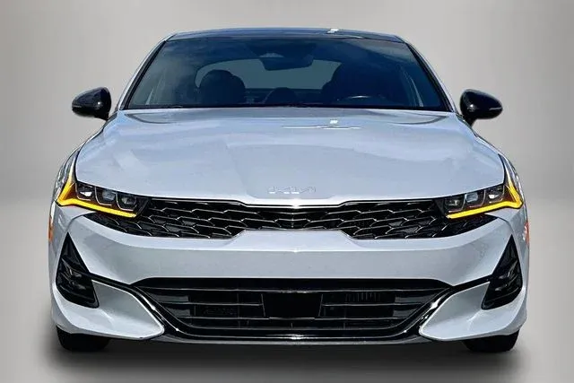 2024 Kia K5 GT-Line thumbnail 3