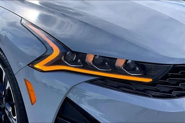 2024 Kia K5 GT-Line thumbnail 32