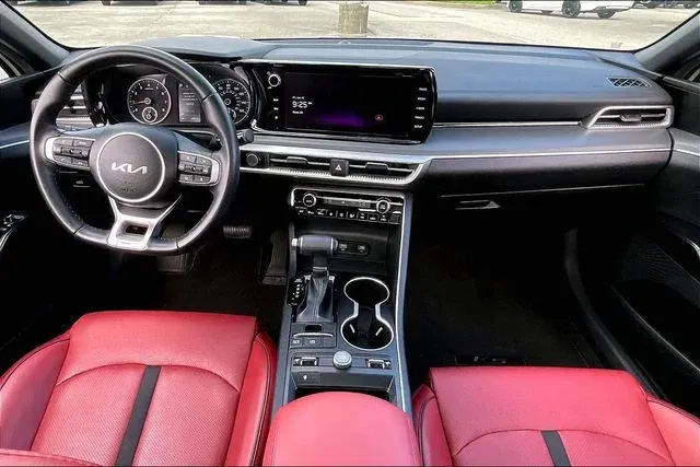 2024 Kia K5 GT-Line thumbnail 7