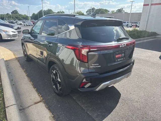 2024 Kia Seltos EX thumbnail 5