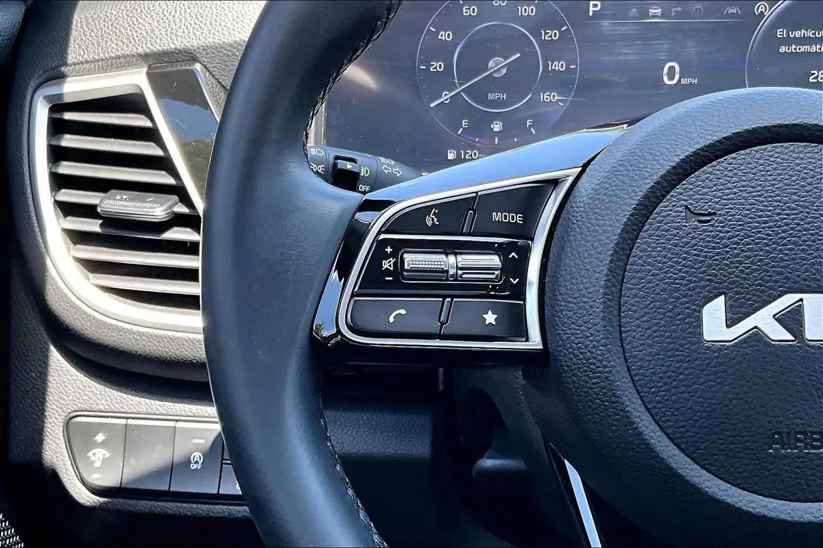 2024 Kia Seltos S thumbnail 23