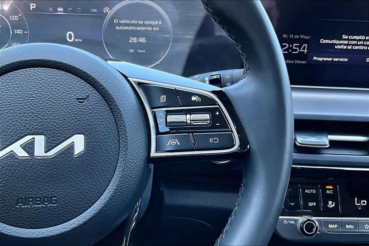 2024 Kia Seltos S thumbnail 24