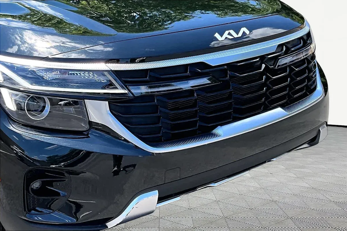 2024 Kia Seltos S thumbnail 29