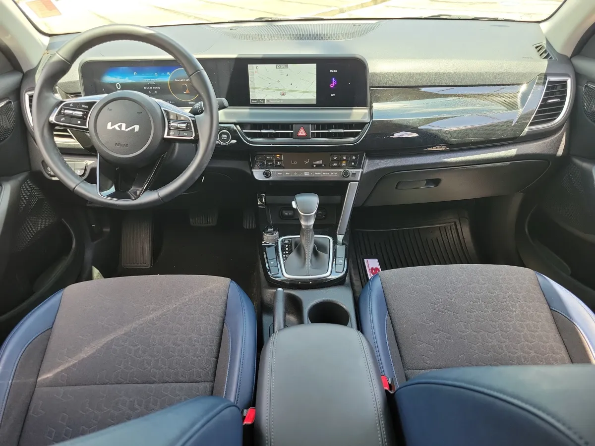 2024 Kia Seltos S thumbnail 11