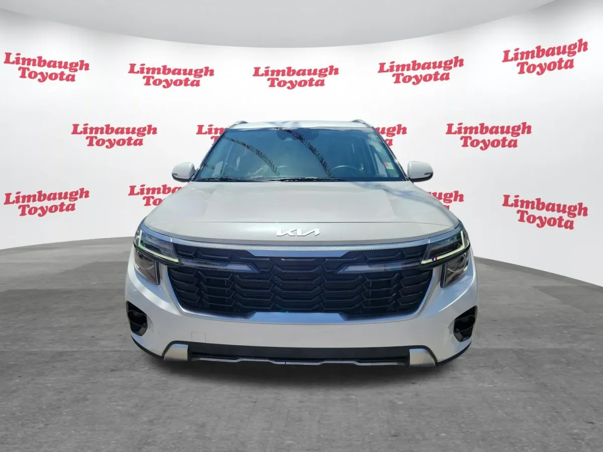 2024 Kia Seltos S thumbnail 21