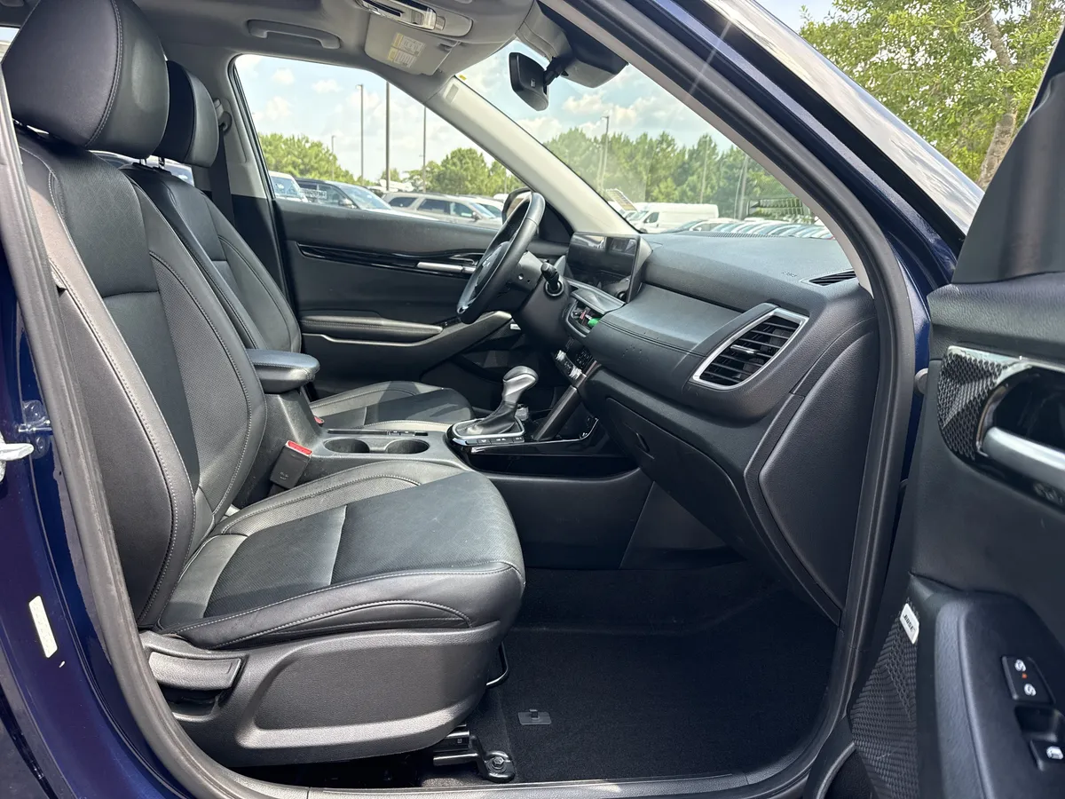 2024 Kia Seltos SX thumbnail 14