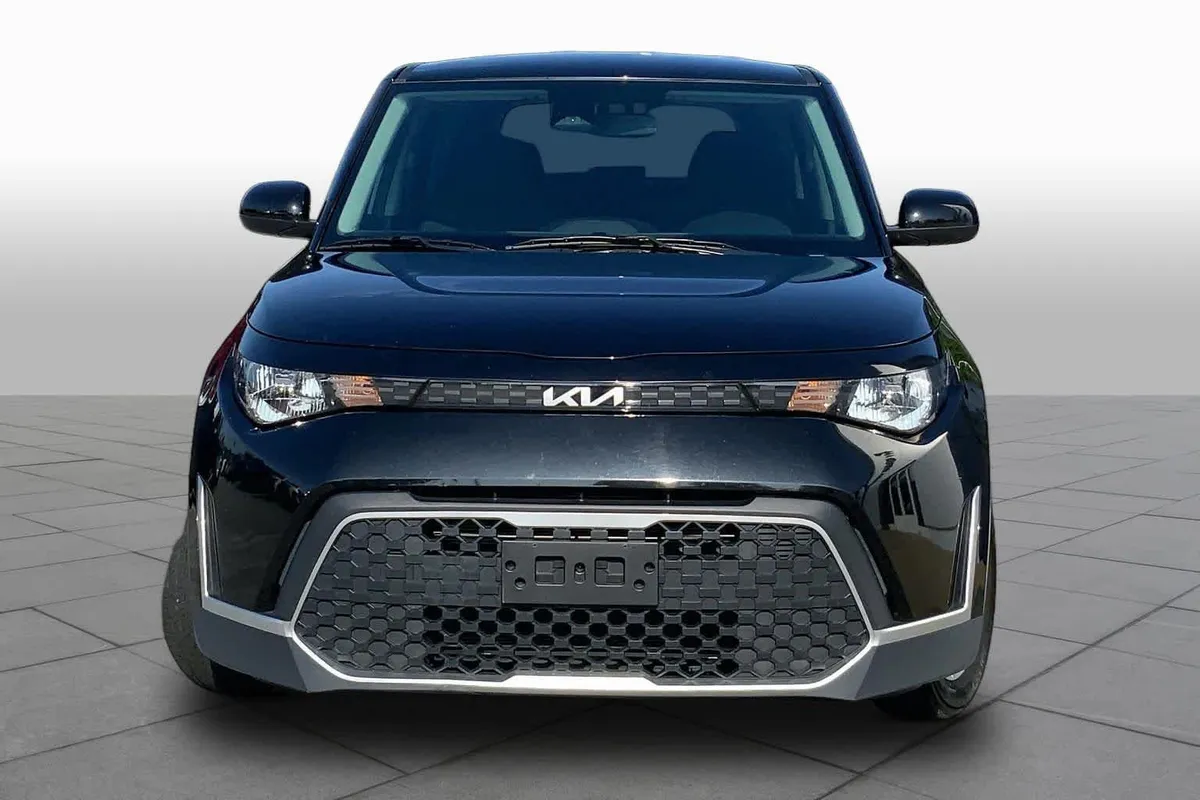 2024 Kia Soul LX thumbnail 4