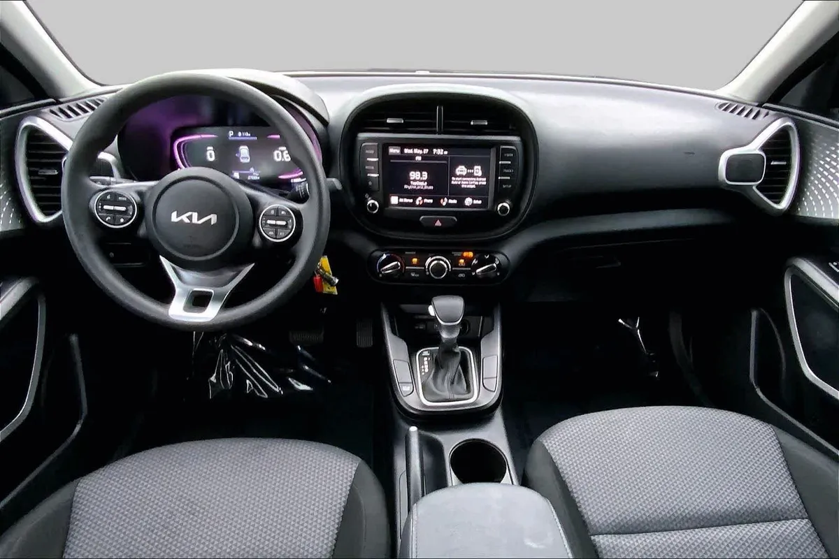 2024 Kia Soul LX thumbnail 15