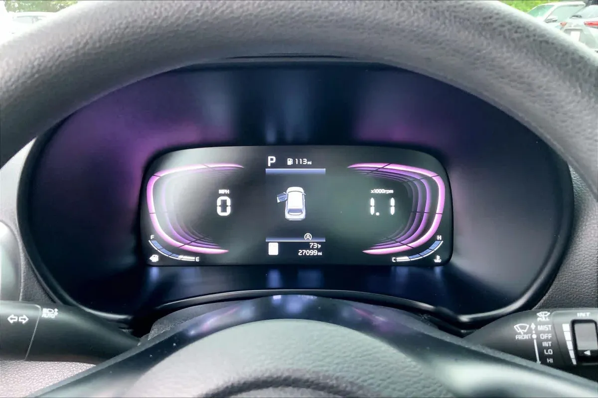 2024 Kia Soul LX thumbnail 25