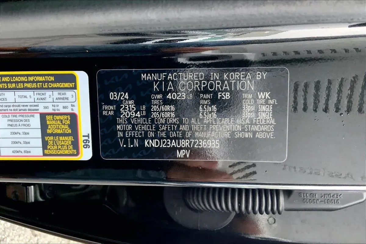 2024 Kia Soul LX thumbnail 31