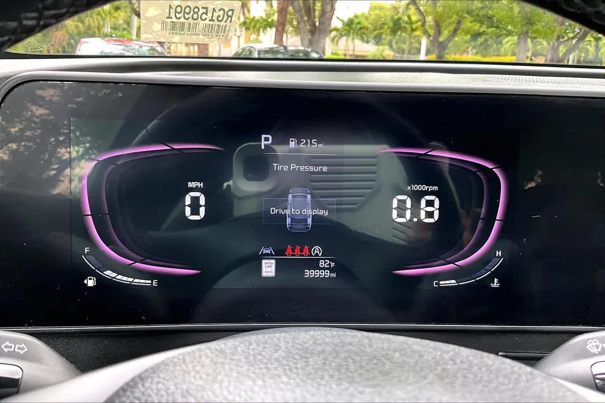 2024 Kia Sportage EX thumbnail 24