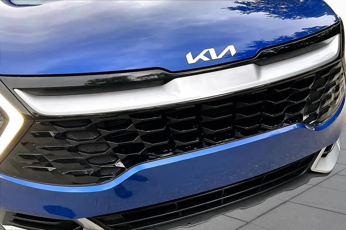 2024 Kia Sportage EX thumbnail 30