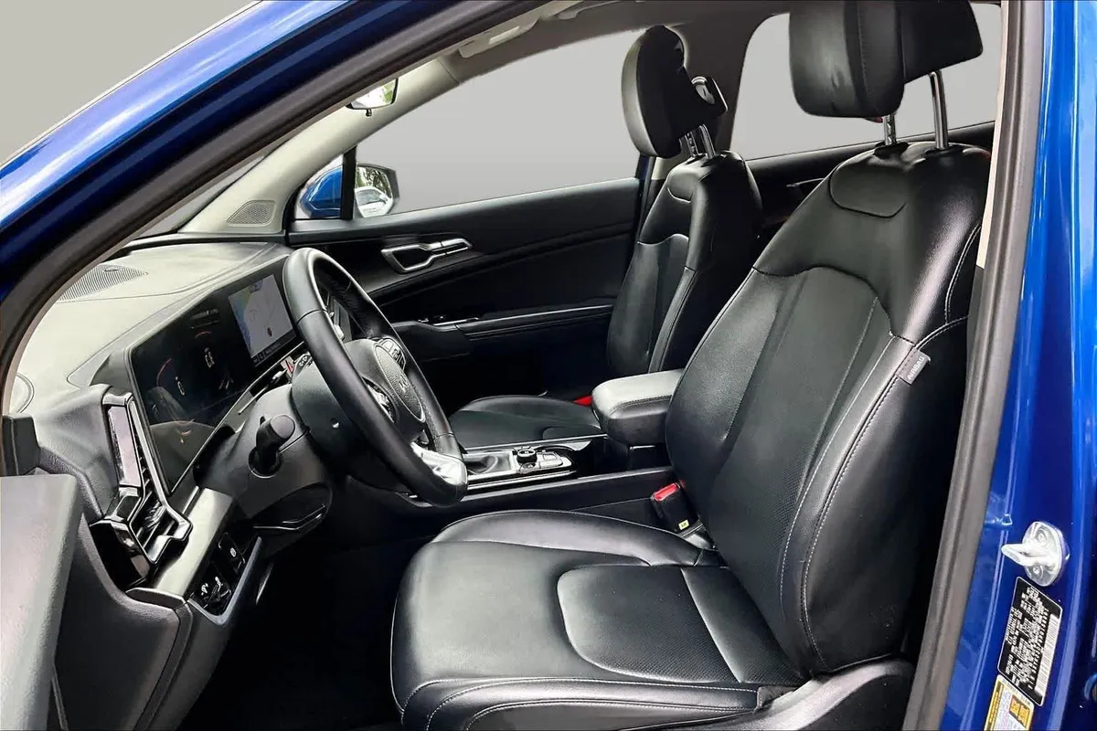 2024 Kia Sportage EX thumbnail 8