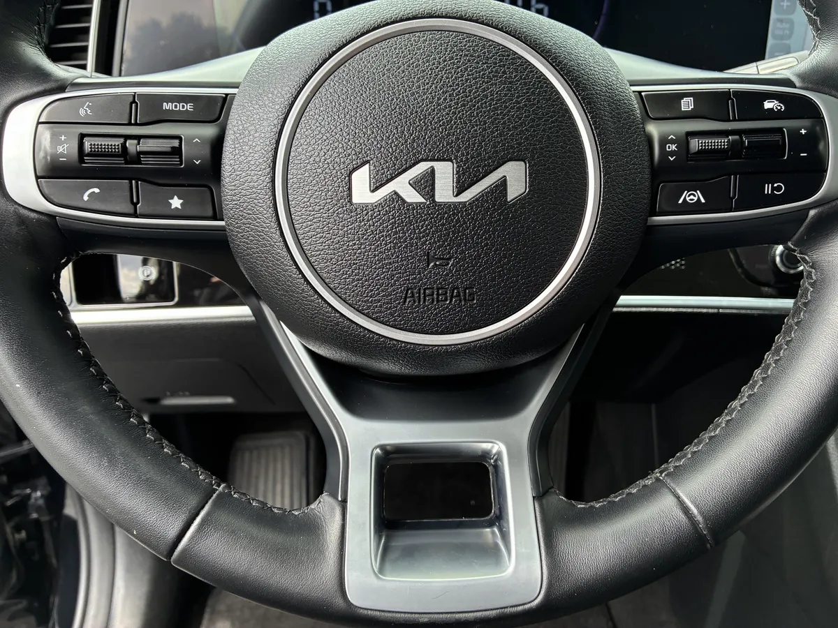 2024 Kia Sportage EX thumbnail 25