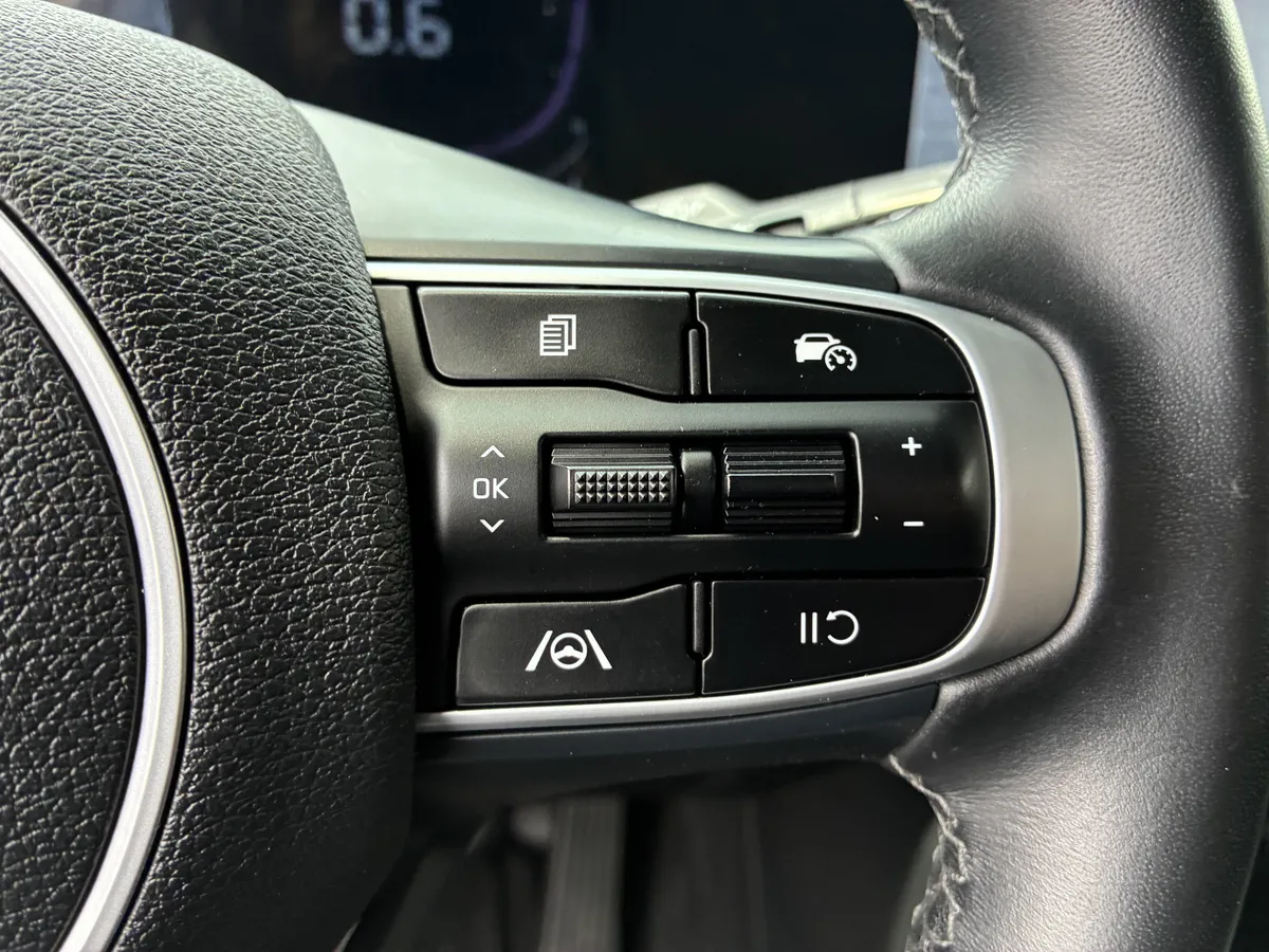 2024 Kia Sportage EX thumbnail 26