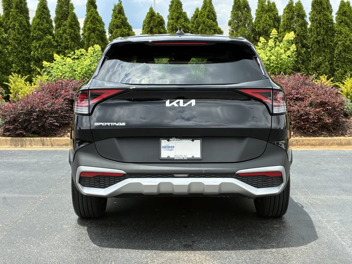 2024 Kia Sportage EX thumbnail 6