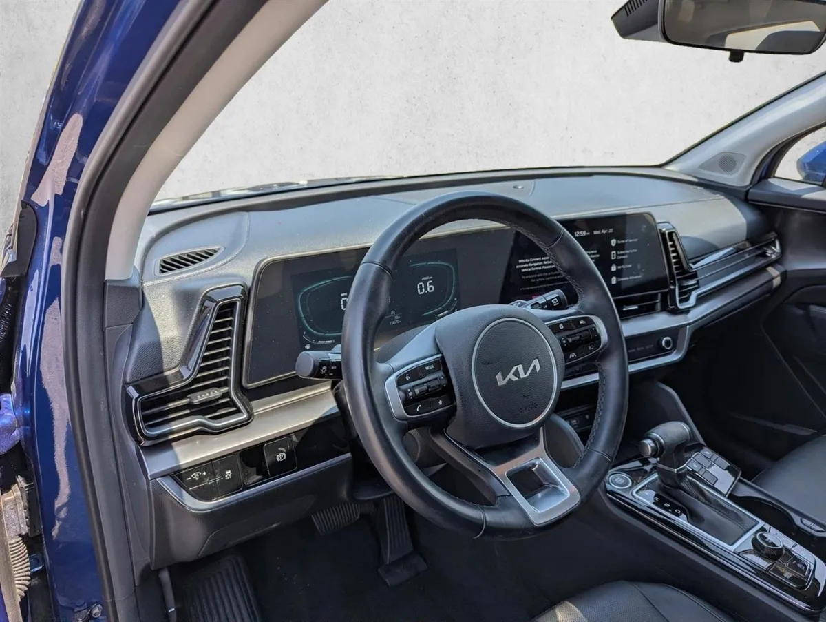 2024 Kia Sportage EX thumbnail 12