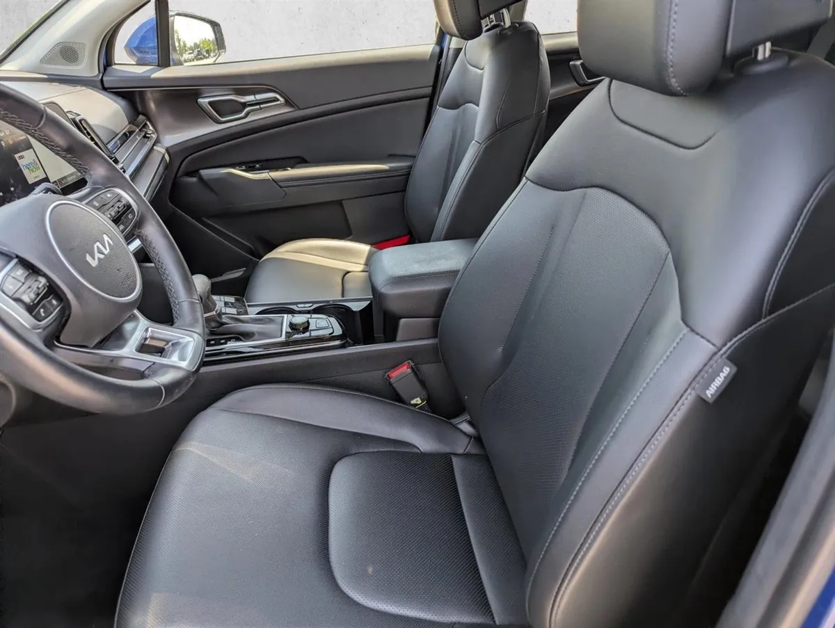 2024 Kia Sportage EX thumbnail 23