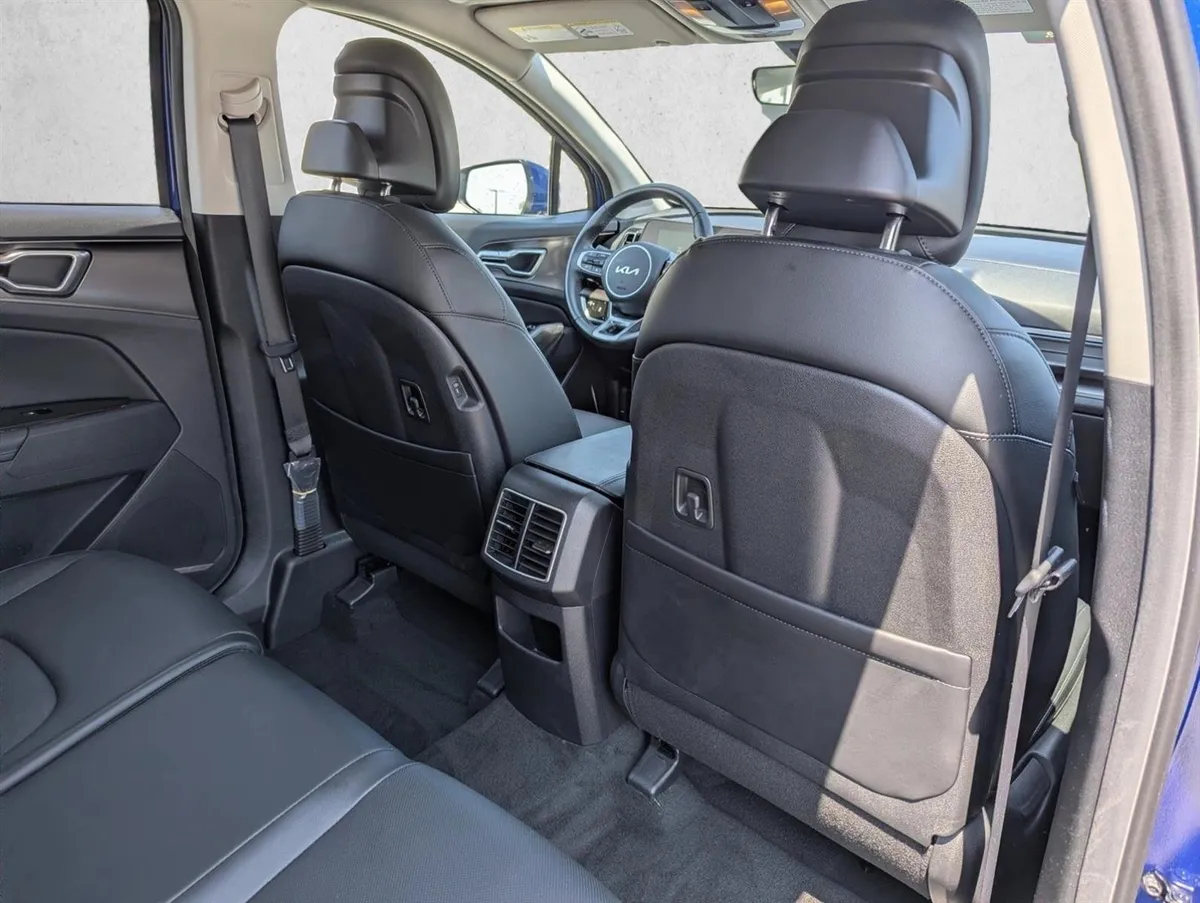 2024 Kia Sportage EX thumbnail 29
