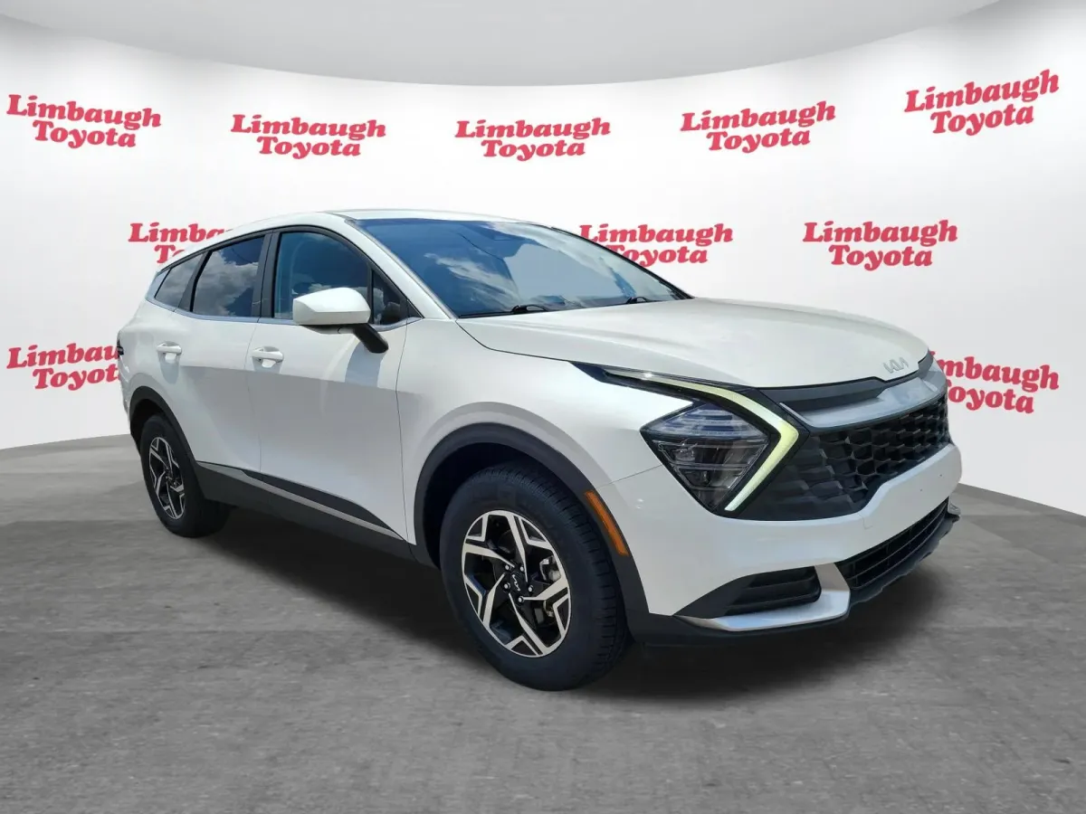 2024 Kia Sportage LX thumbnail 18