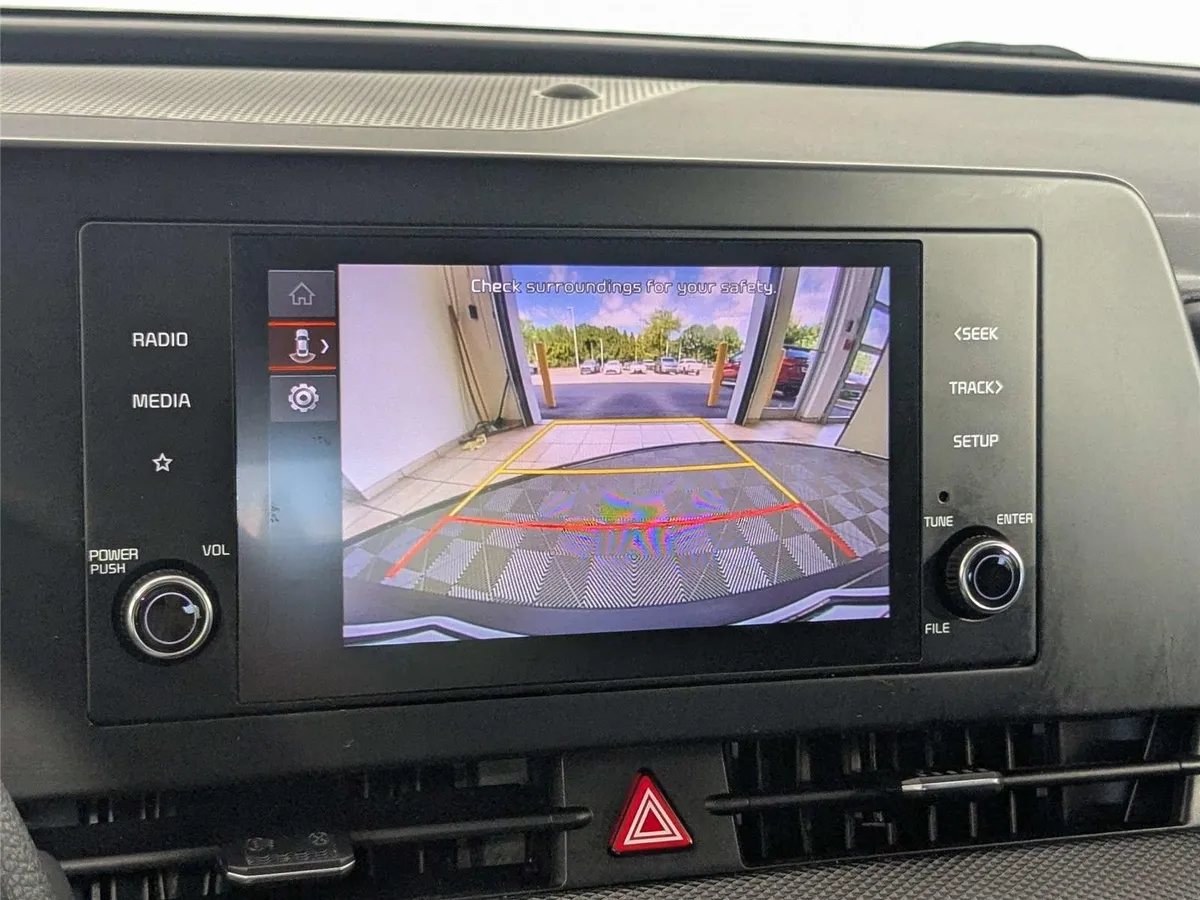 2024 Kia Sportage LX thumbnail 20