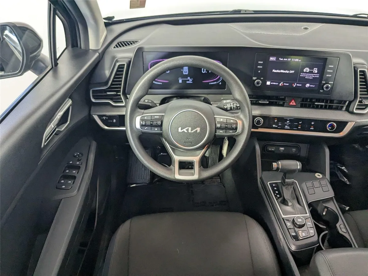 2024 Kia Sportage LX thumbnail 36