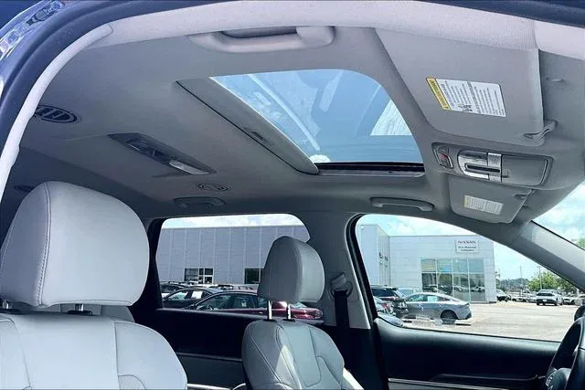 2024 Kia Telluride S thumbnail 26