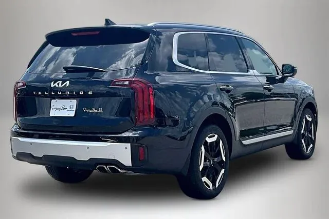 2024 Kia Telluride S thumbnail 5