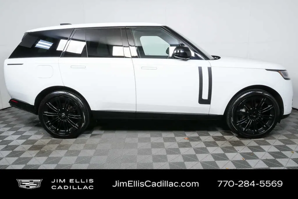 2024 Land Rover Range Rover SE thumbnail 2