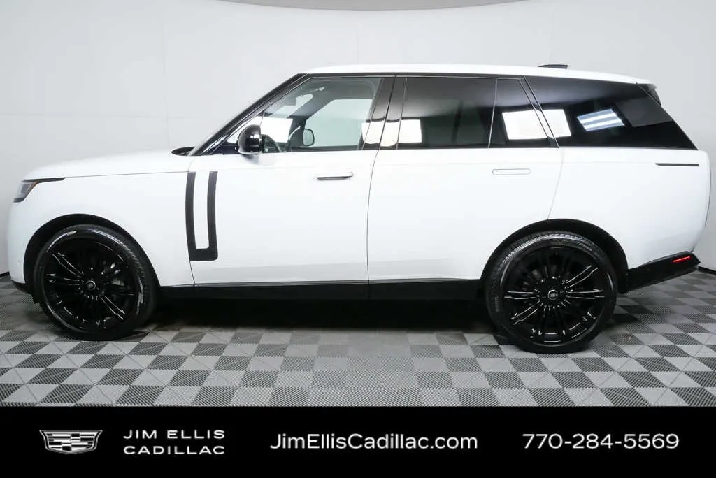 2024 Land Rover Range Rover SE thumbnail 26