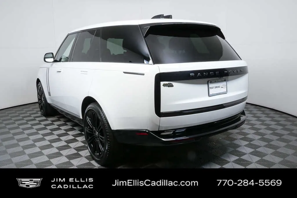 2024 Land Rover Range Rover SE thumbnail 27
