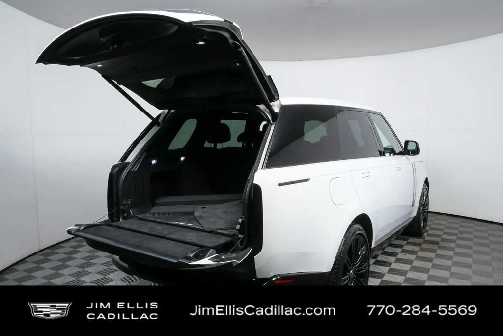 2024 Land Rover Range Rover SE thumbnail 28