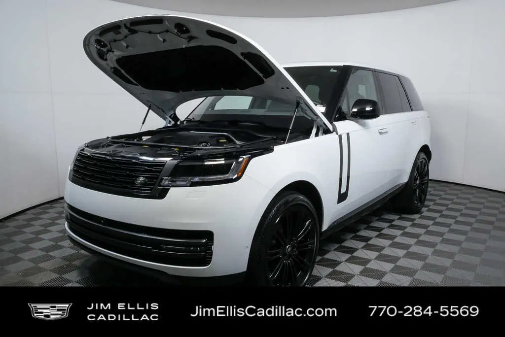 2024 Land Rover Range Rover SE thumbnail 33