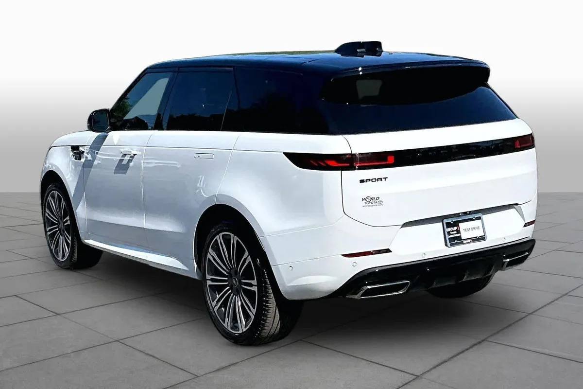 2024 Land Rover Range Rover Sport Dynamic SE thumbnail 12