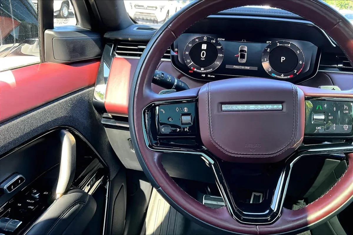 2024 Land Rover Range Rover Sport Dynamic SE thumbnail 24
