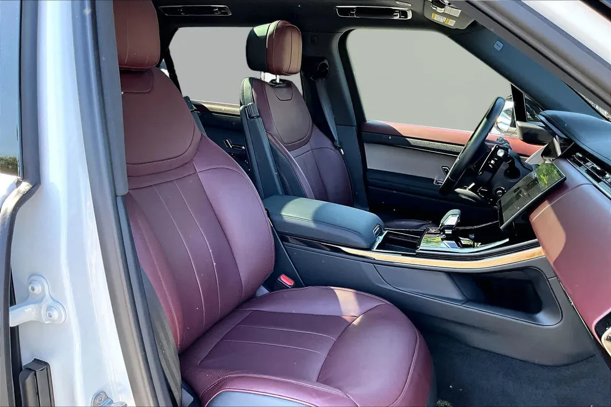 2024 Land Rover Range Rover Sport Dynamic SE thumbnail 9